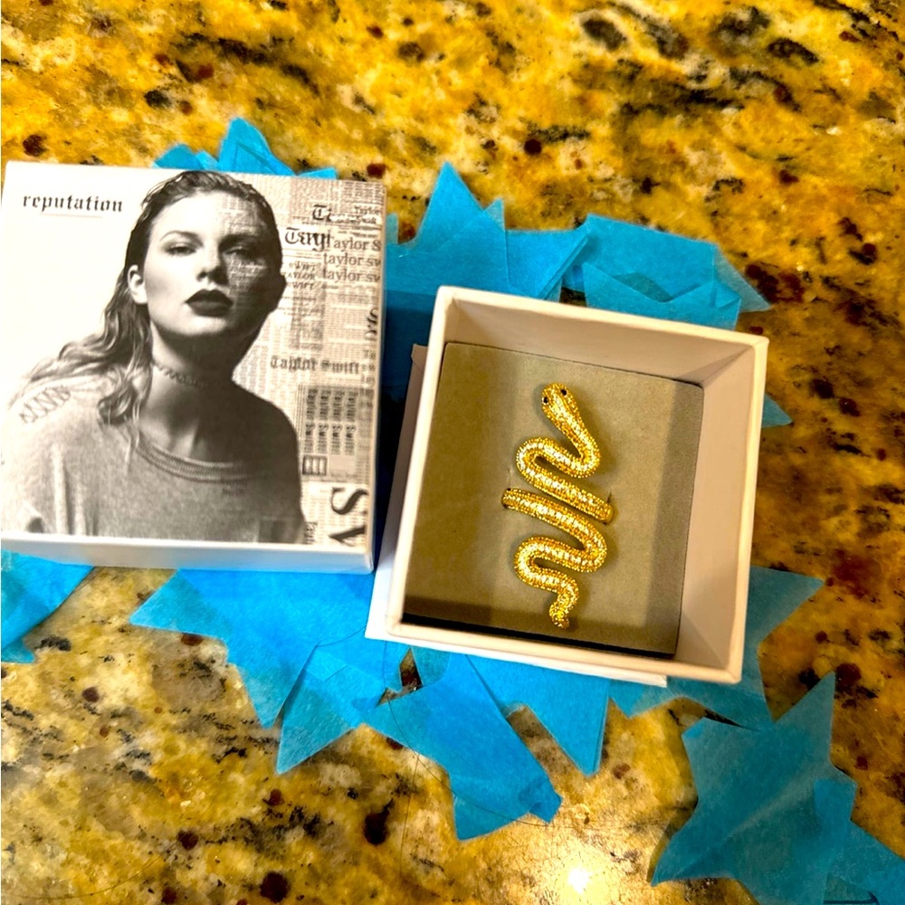 Taylor Swift Reputation Snake Ring